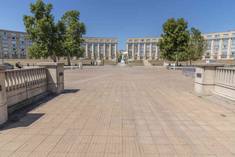 Francia - Montpellier 066 - barrio Antygona - Esplanada de Europa.jpg